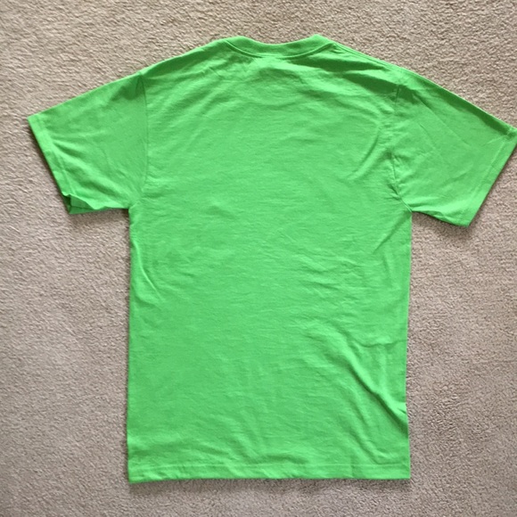 NWT Bright Green Men's Tee - Picture 2 of 3